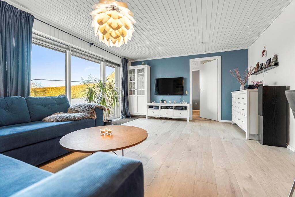 Nice And Cozy Family House At Billund Center ภายนอก รูปภาพ